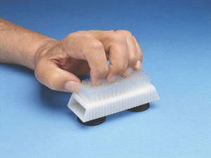 NAIL BRUSH WITH SUCTION CUP BASE